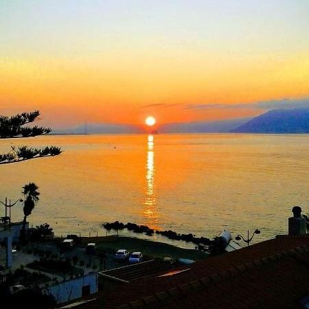 Casadelborgo Apartment Messina Bagian luar foto